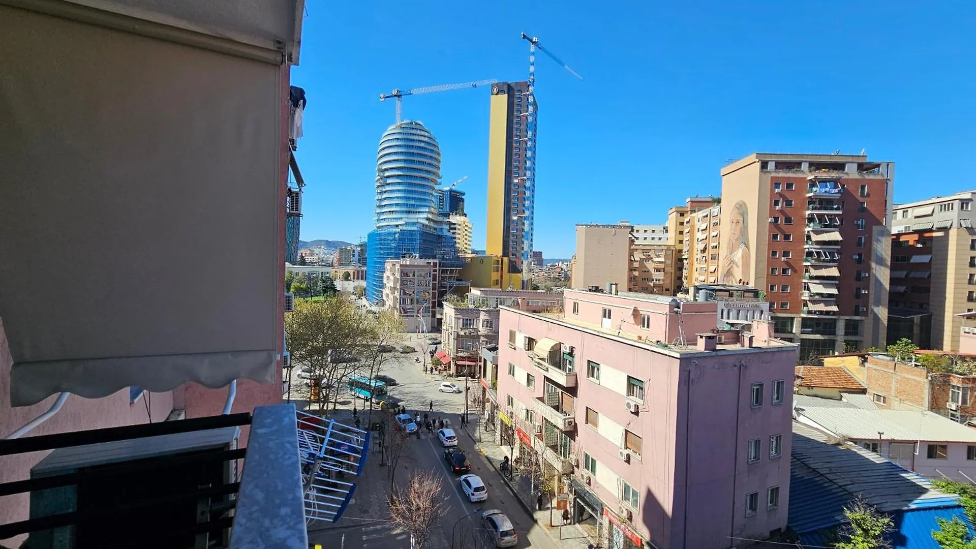 Tirana Center Apartment 12
